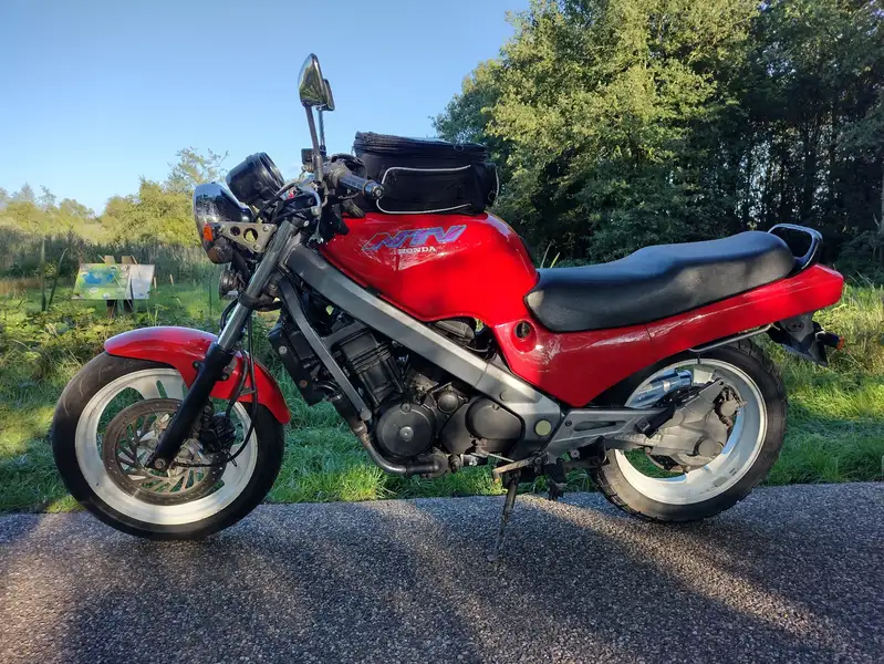 Honda NTV 650 Revere - foto 4