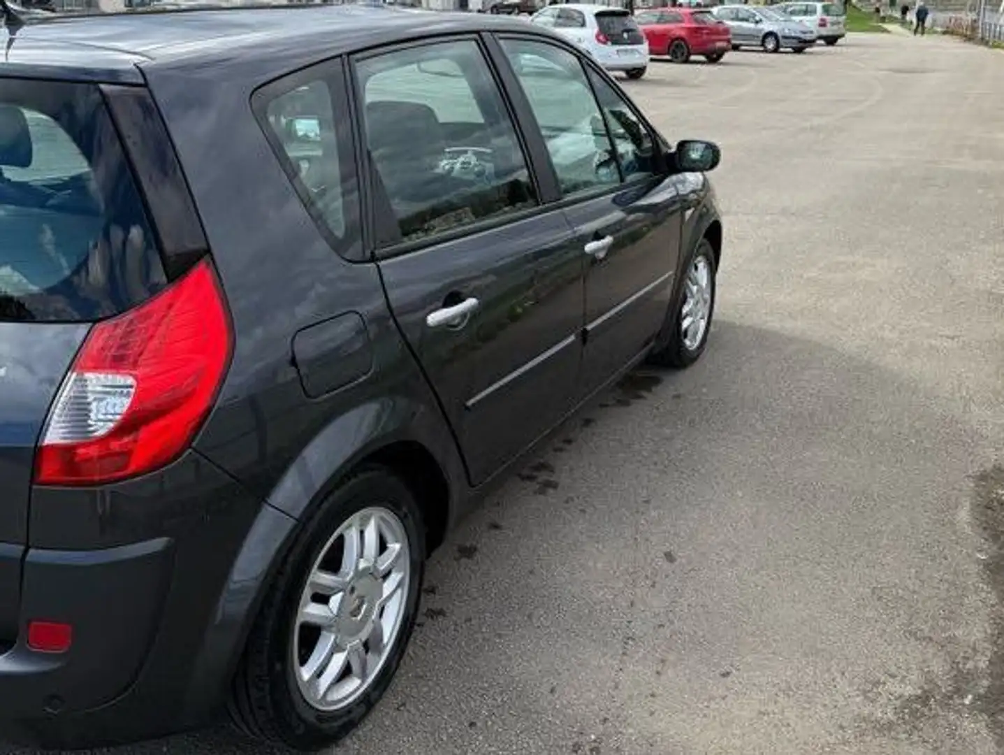 Renault Scenic Scenic 1.5 dCi 105 FAP eco2 Exception Gris - 2