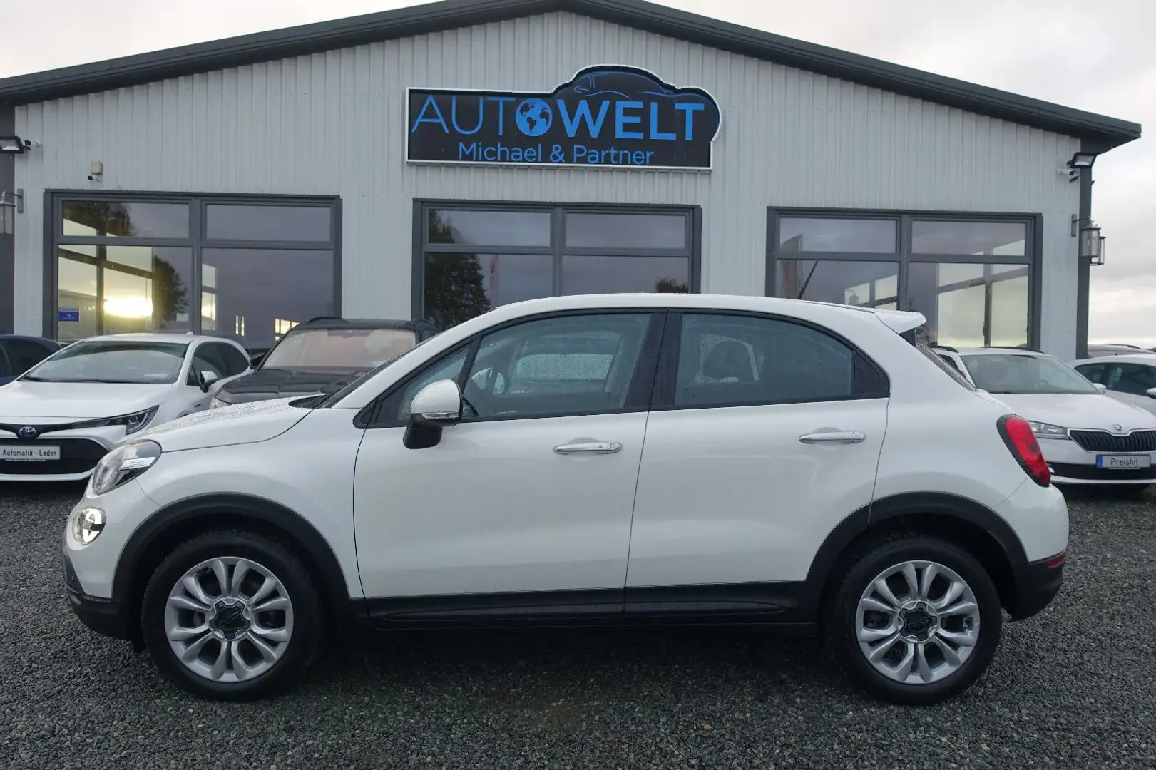 Fiat 500X Cross 1.0T 120PS KLIMAAUT KAM LED APP DAB Weiß - 1