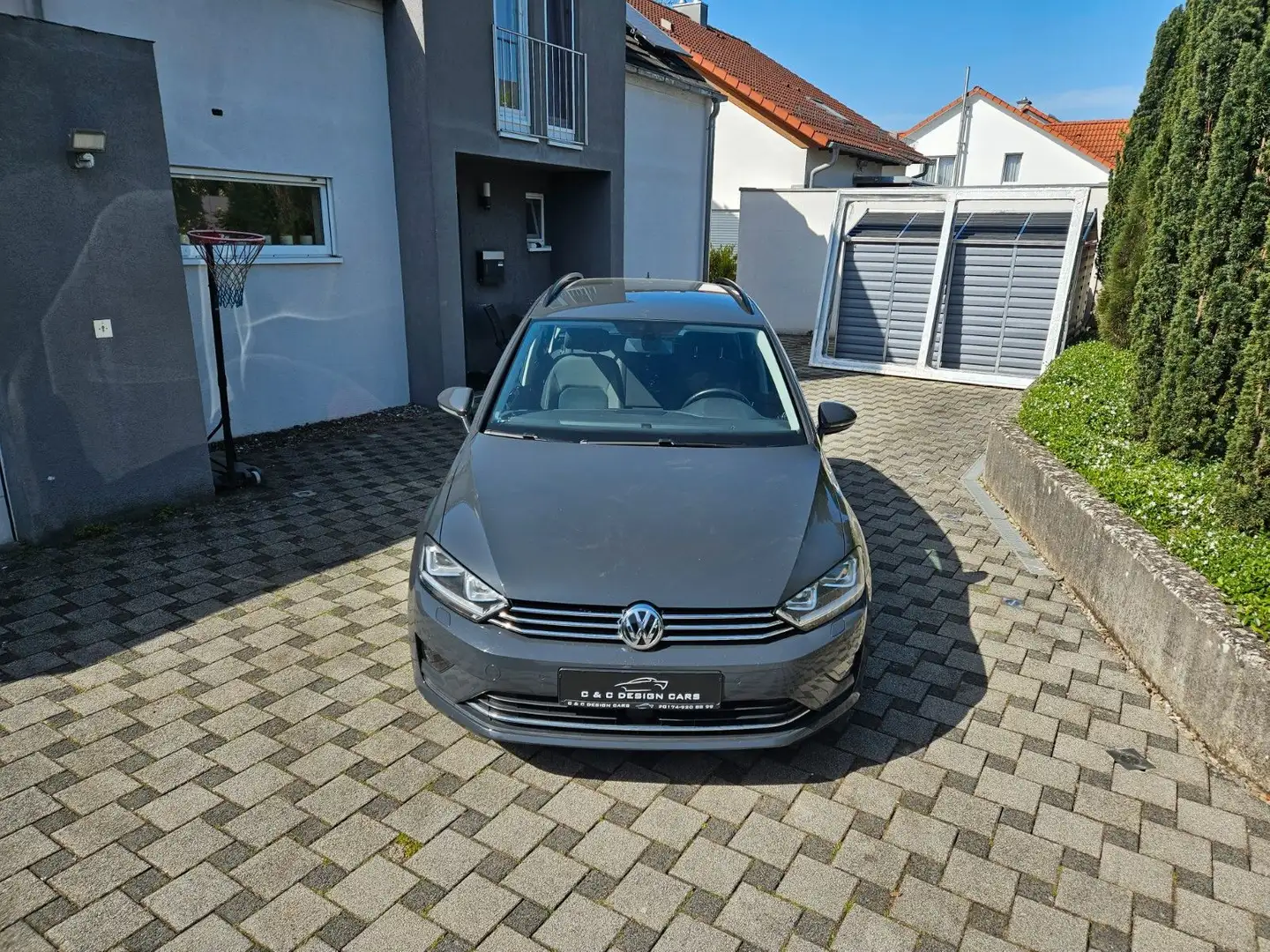 Volkswagen Golf Sportsvan VII Highline BMT/Start-Stopp Grau - 2
