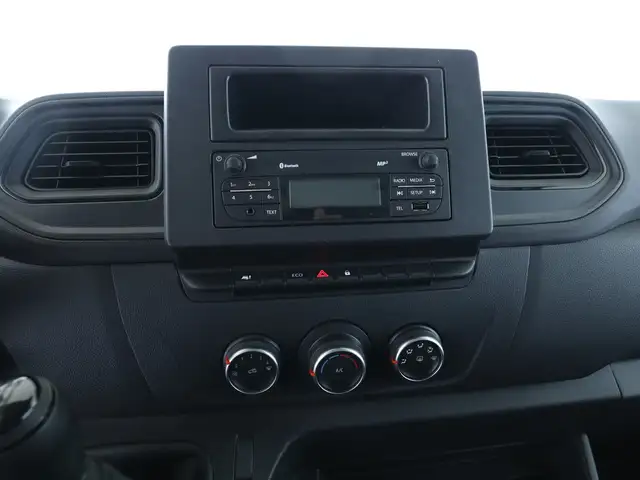 Renault Master view 14
