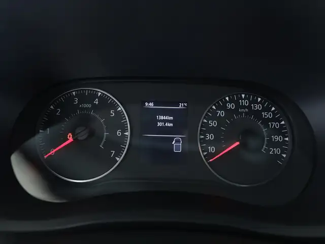 Renault Master view 13