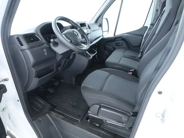 Renault Master view 10