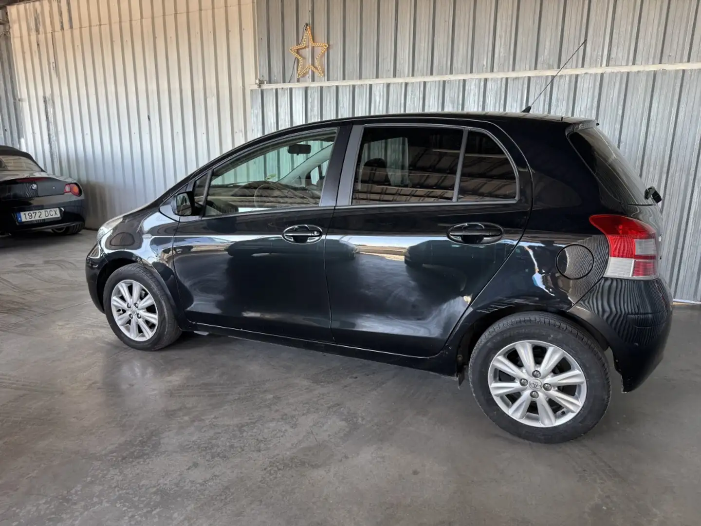 Toyota Yaris 1.4D-4D Connect Negro - 2