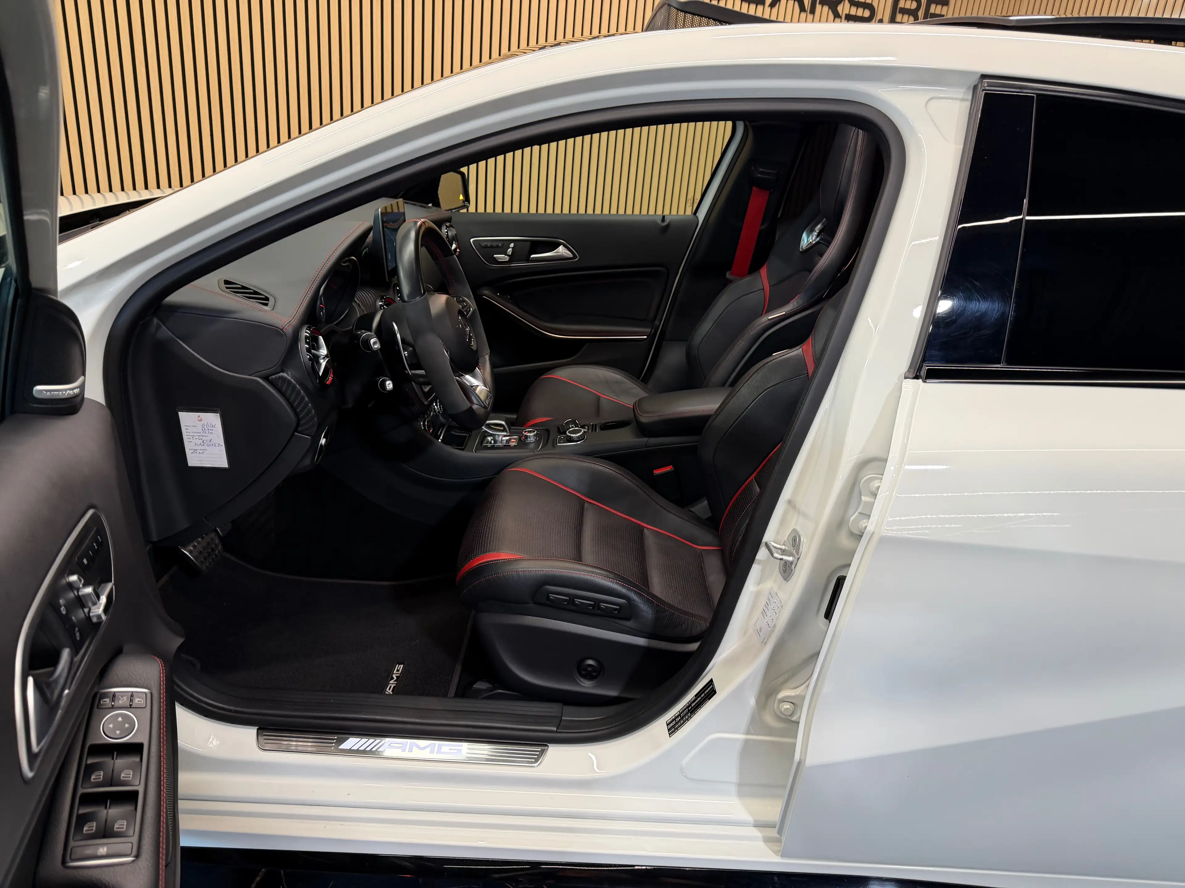 Mercedes-Benz A 45 AMG 4-MATIC PACK AERO ** RACE ** GARANTIE 12 MOIS ** — photo 12