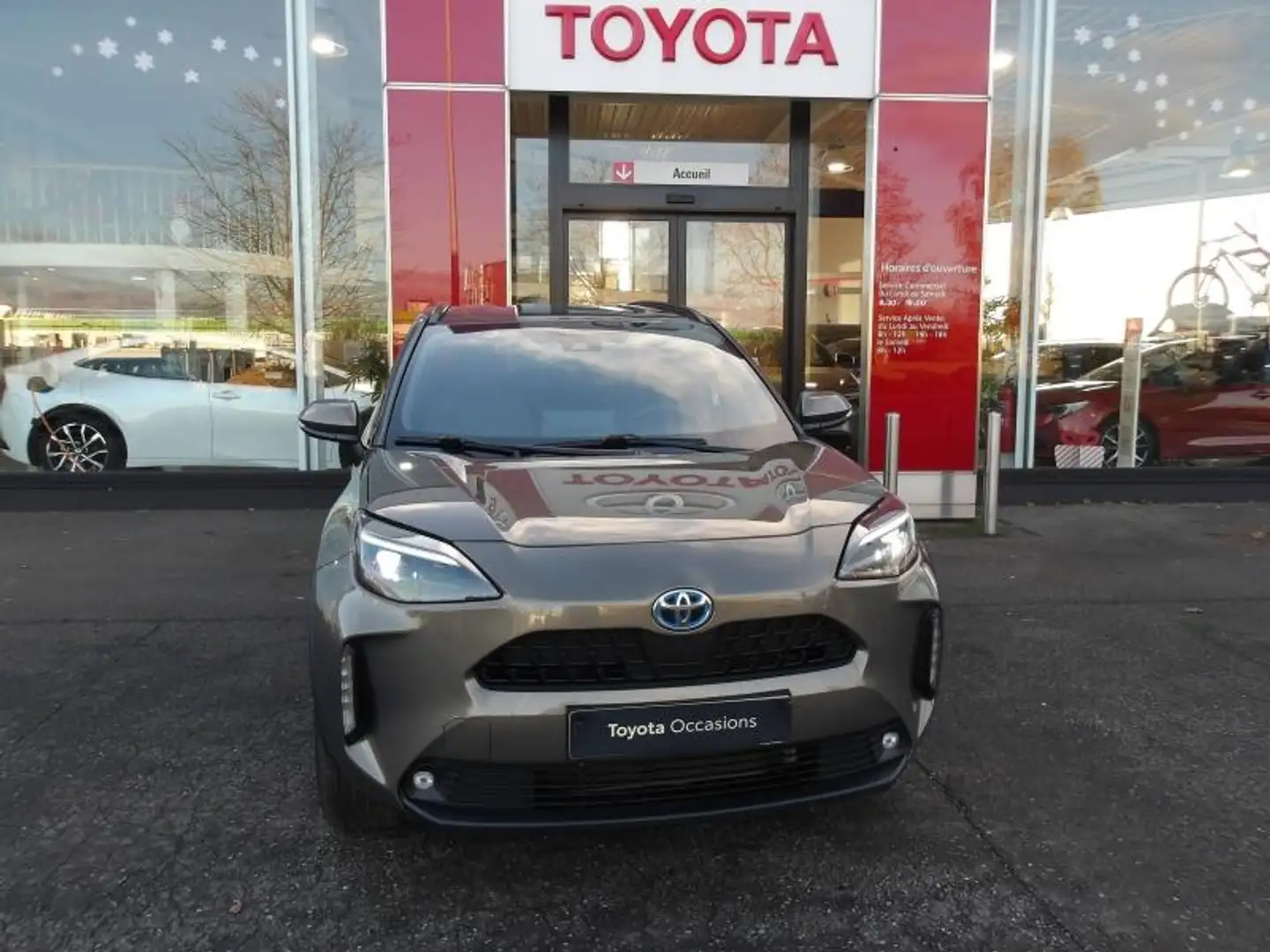 Toyota Yaris Cross 116h Design MY22 Bronze - 2