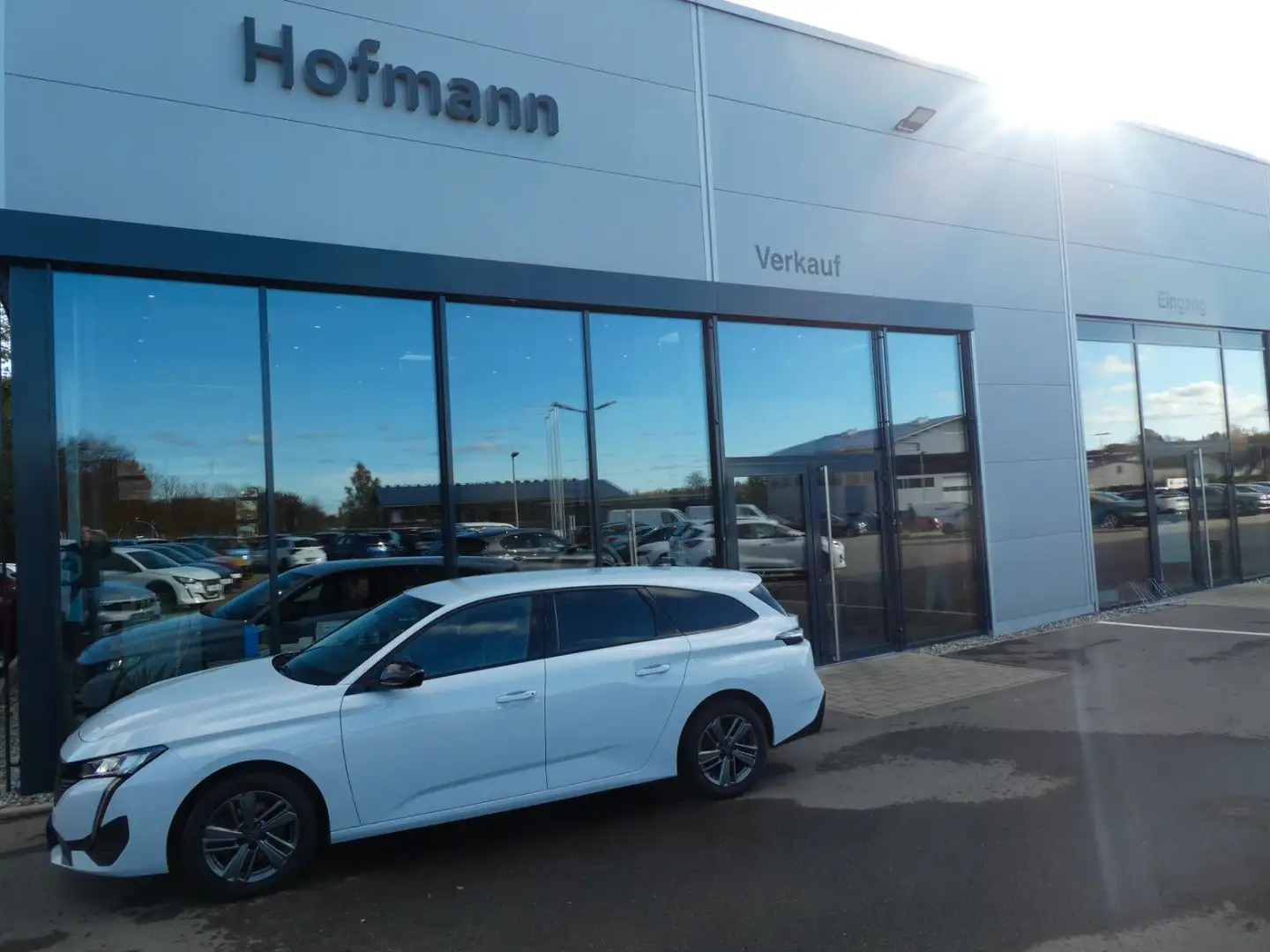 Peugeot 308 SW Allure, Klima, Kamera, Navi, SHZ, PDC Weiß - 1