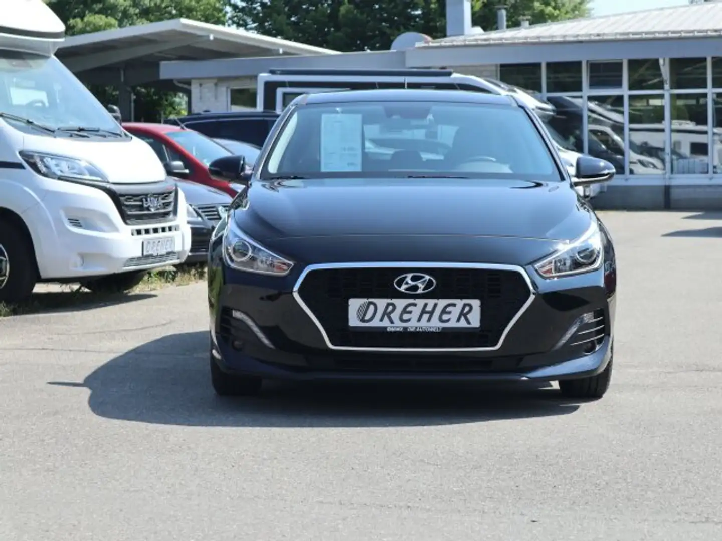 Hyundai i30 i30 1.0 T-GDI Select Klima/eFH.USB/Bluetooth NSW Schwarz - 2