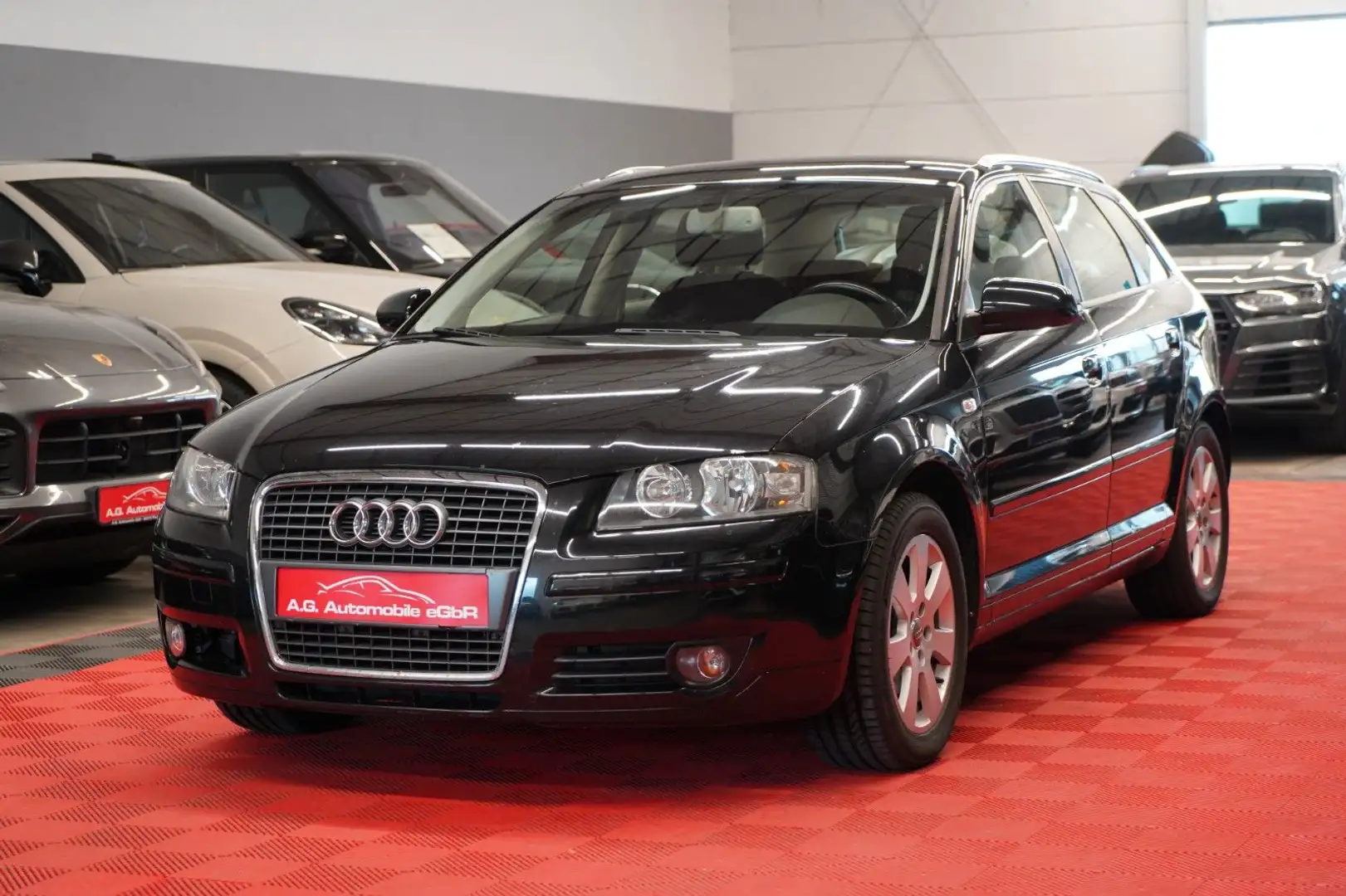 Audi A3 2.0 FSI Sportback 6.Gang*Tempomat*Sitzh*PDC* Schwarz - 1