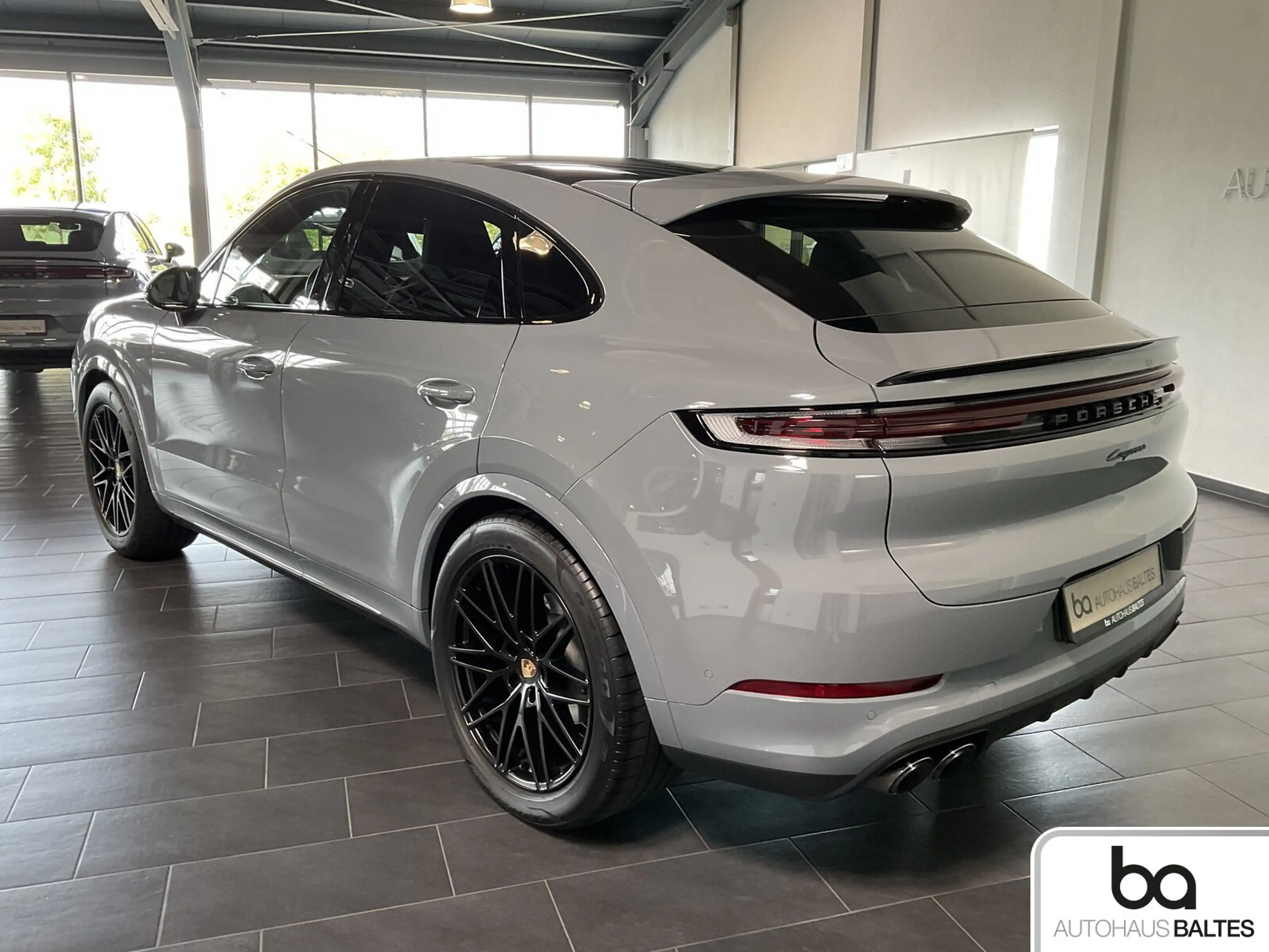 Porsche Cayenne Cayenne Coupe Black Edition 21"/AHK/HuD/Inno/SpoSi — photo 2