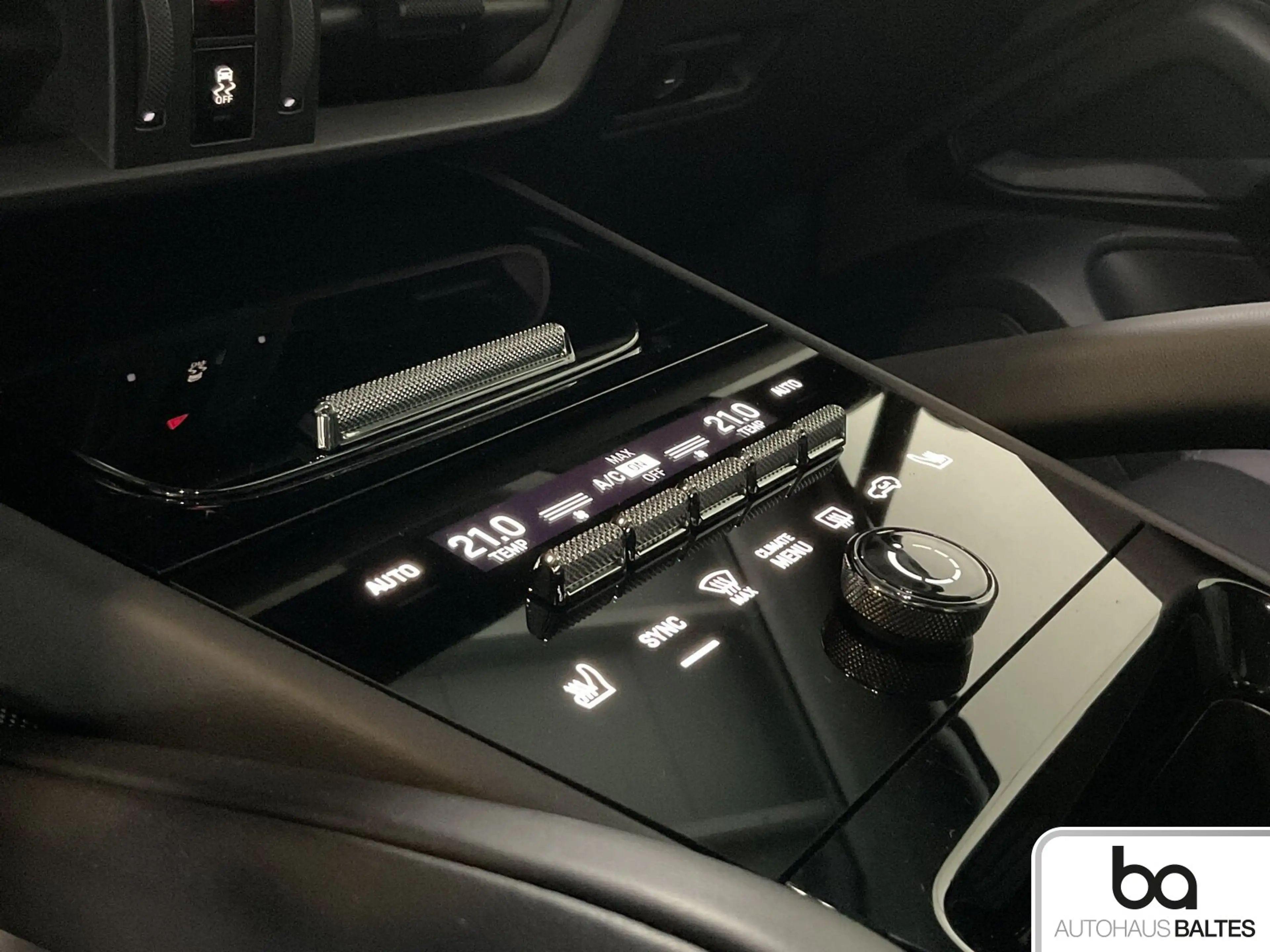 Porsche Cayenne Cayenne Coupe Black Edition 21"/AHK/HuD/Inno/SpoSi — photo 10
