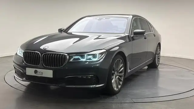 BMW 730 730 d G11 265 carbon core - toit ouvrant