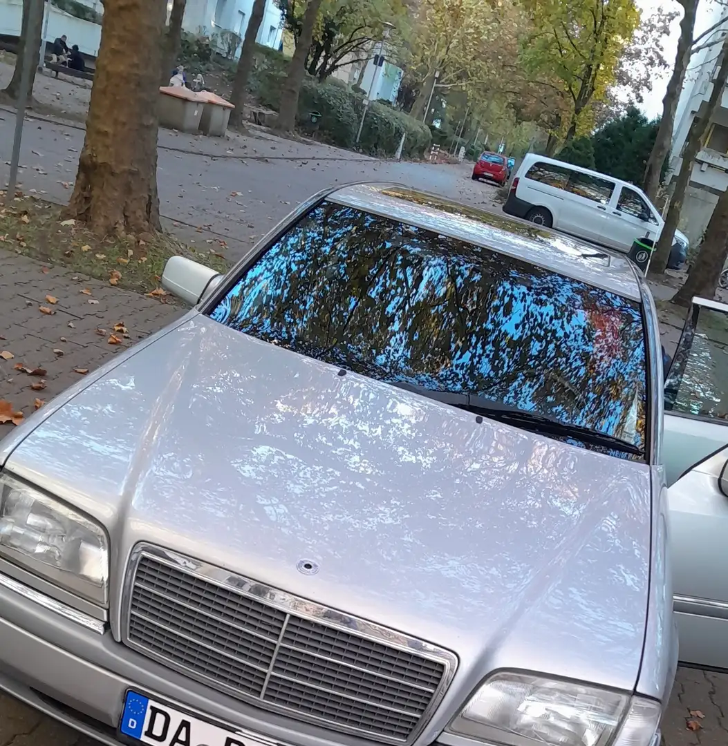 Mercedes-Benz 180 Elegance Gris - 2