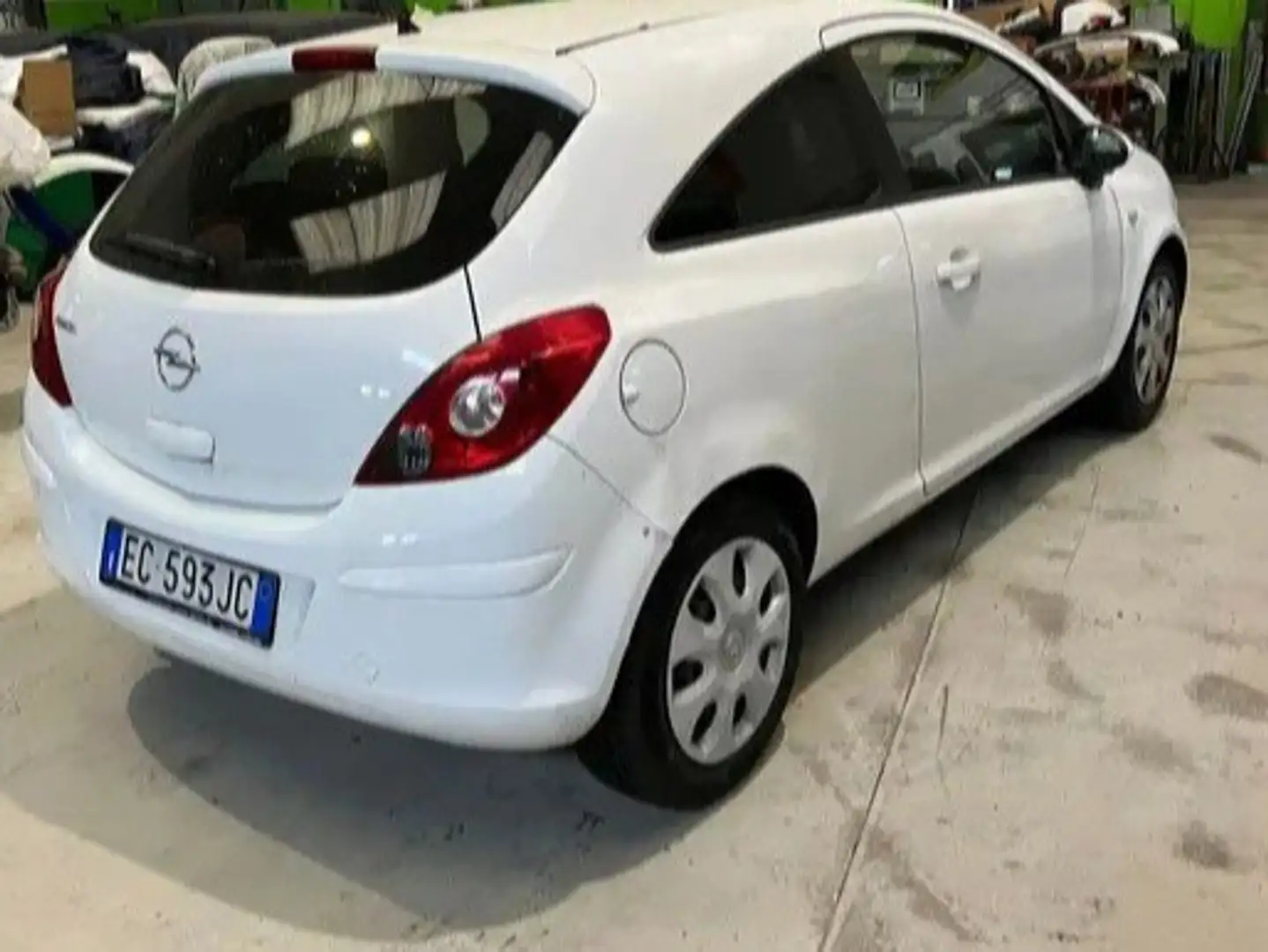 Opel Corsa 4p 1.3 GLS - 2