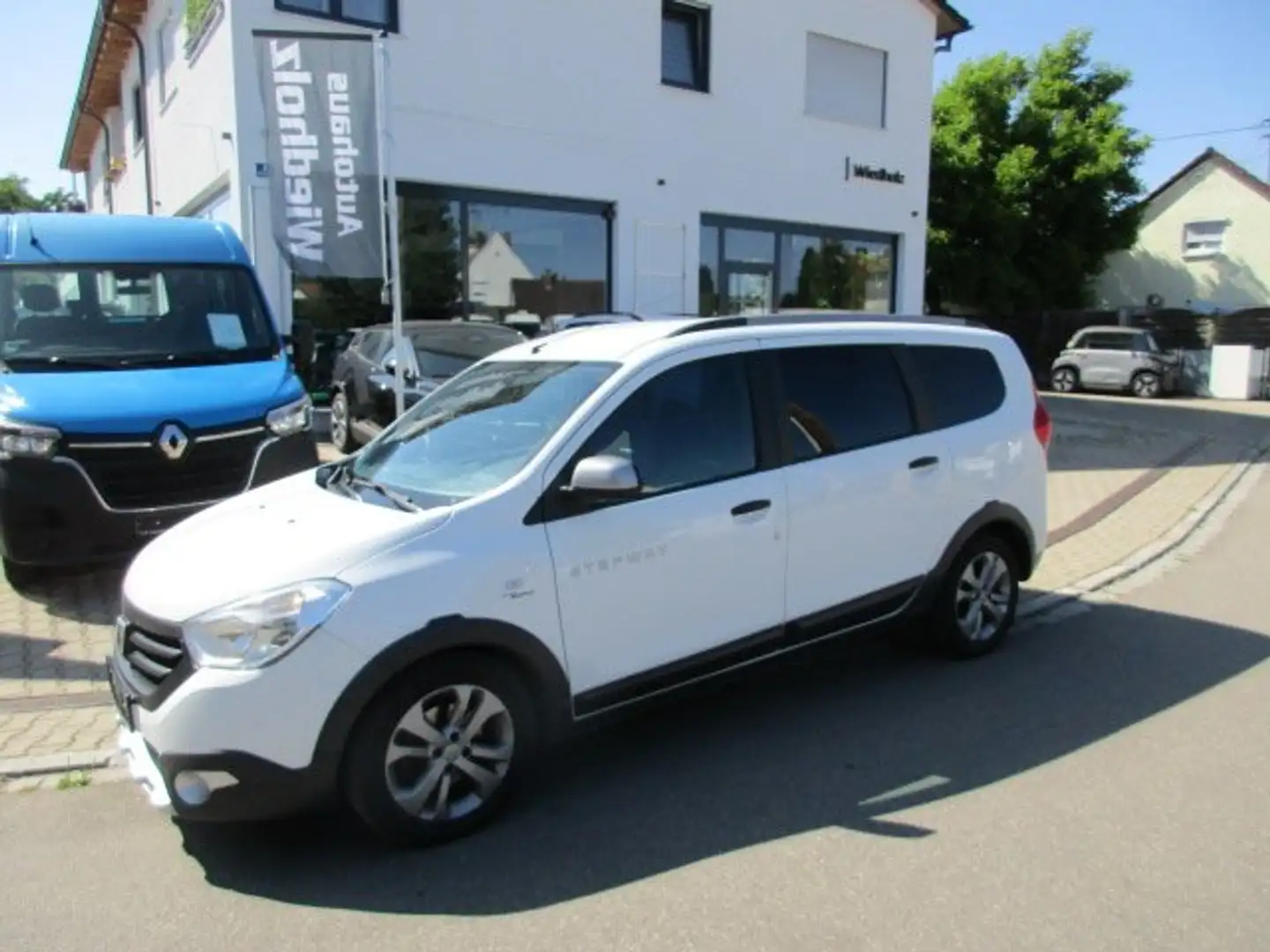 Dacia Lodgy Stepway TCE 150 Navi Alus 7 Sitzer Bluetooth PDC Weiß - 1