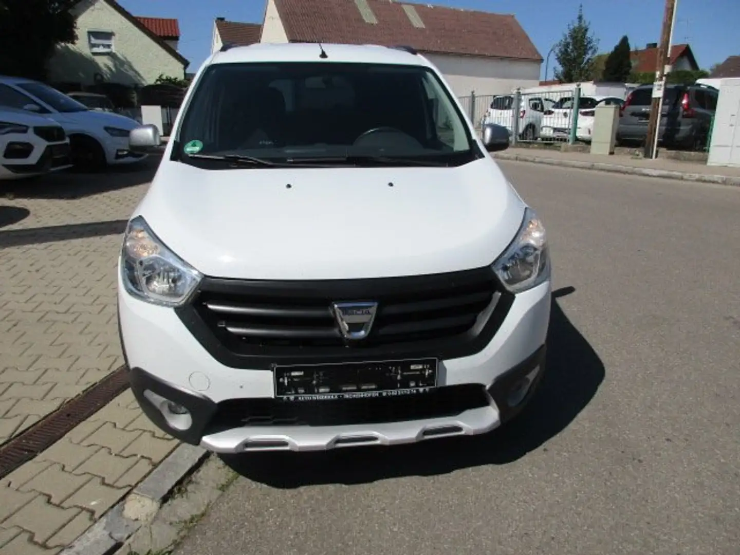 Dacia Lodgy Stepway TCE 150 Navi Alus 7 Sitzer Bluetooth PDC Weiß - 2