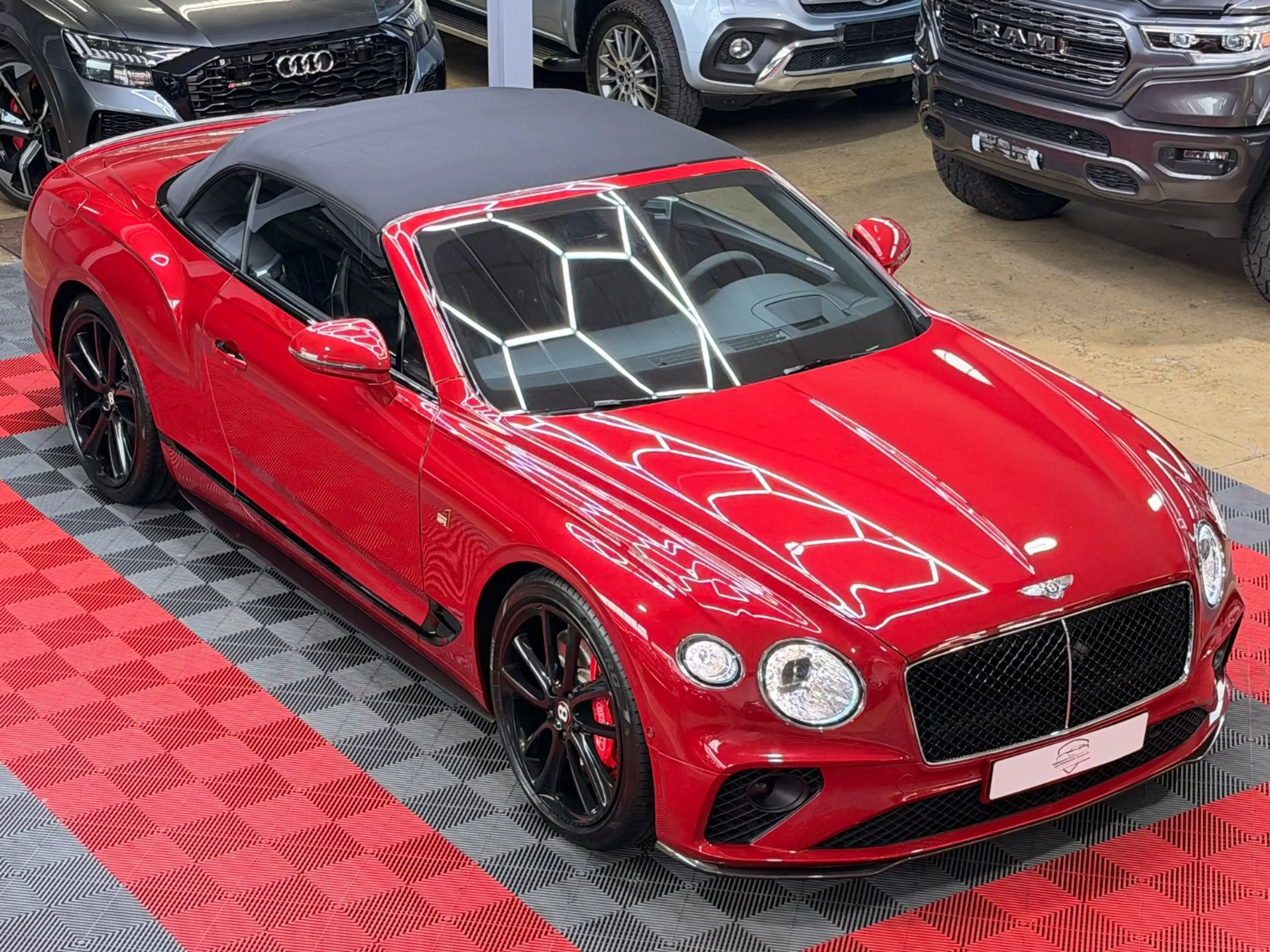 Bentley Continental GTC W12 Number 1 Edition by Mulliner