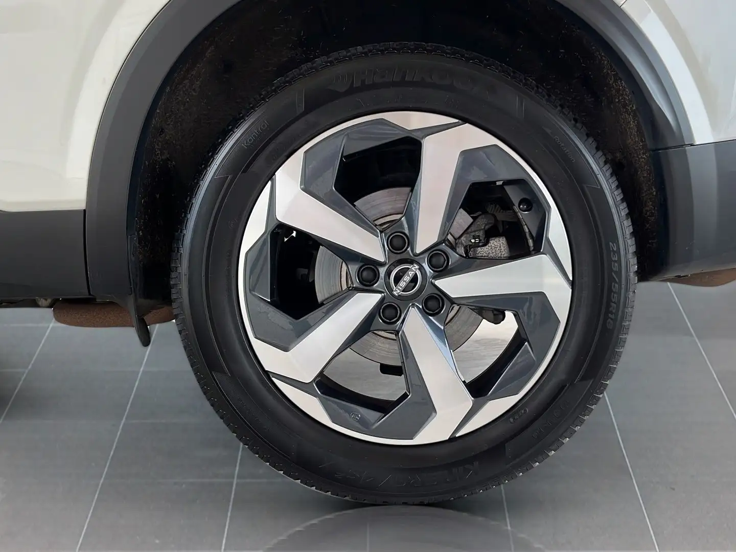 Nissan Qashqai 1.3 N CONNECTA (*KAMERA*NAVI*AUTOMATIK* Weiß - 2