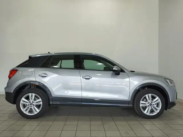 Audi Q2 view 3