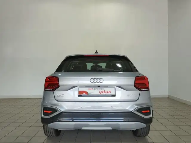 Audi Q2 view 5