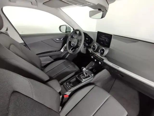 Audi Q2 view 11