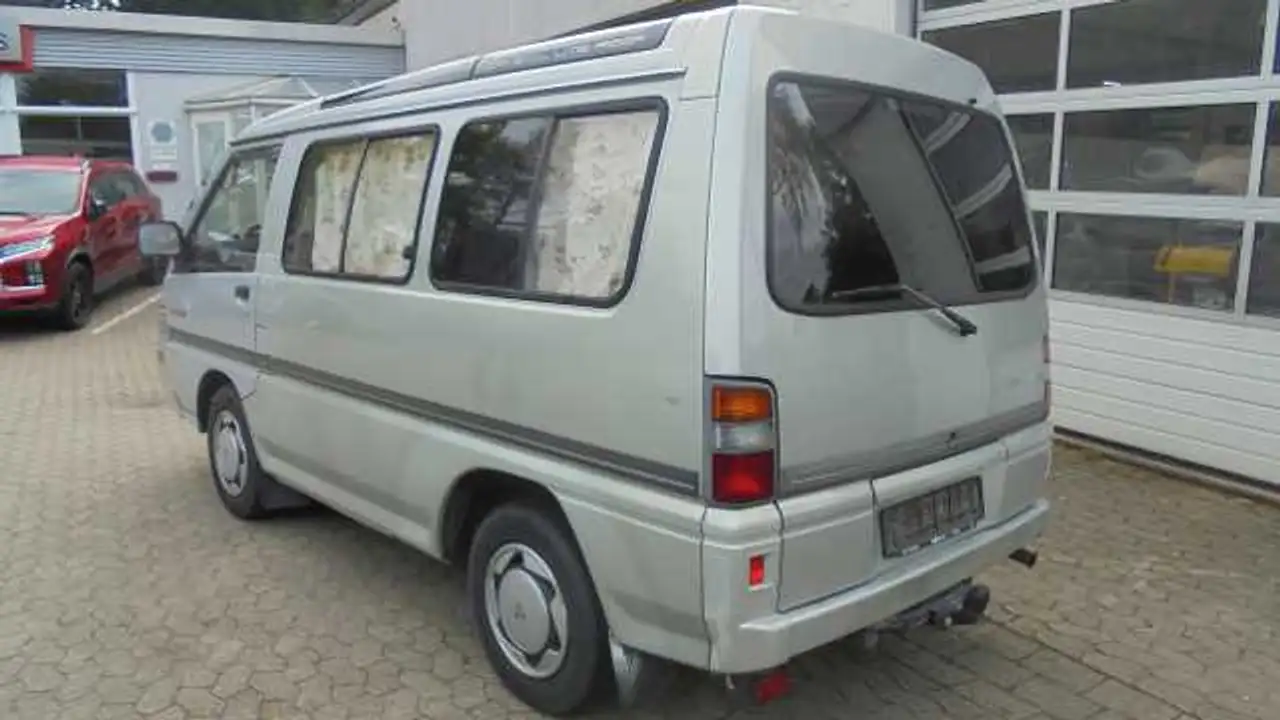 Mitsubishi L300 Bus Luxus, foto 3