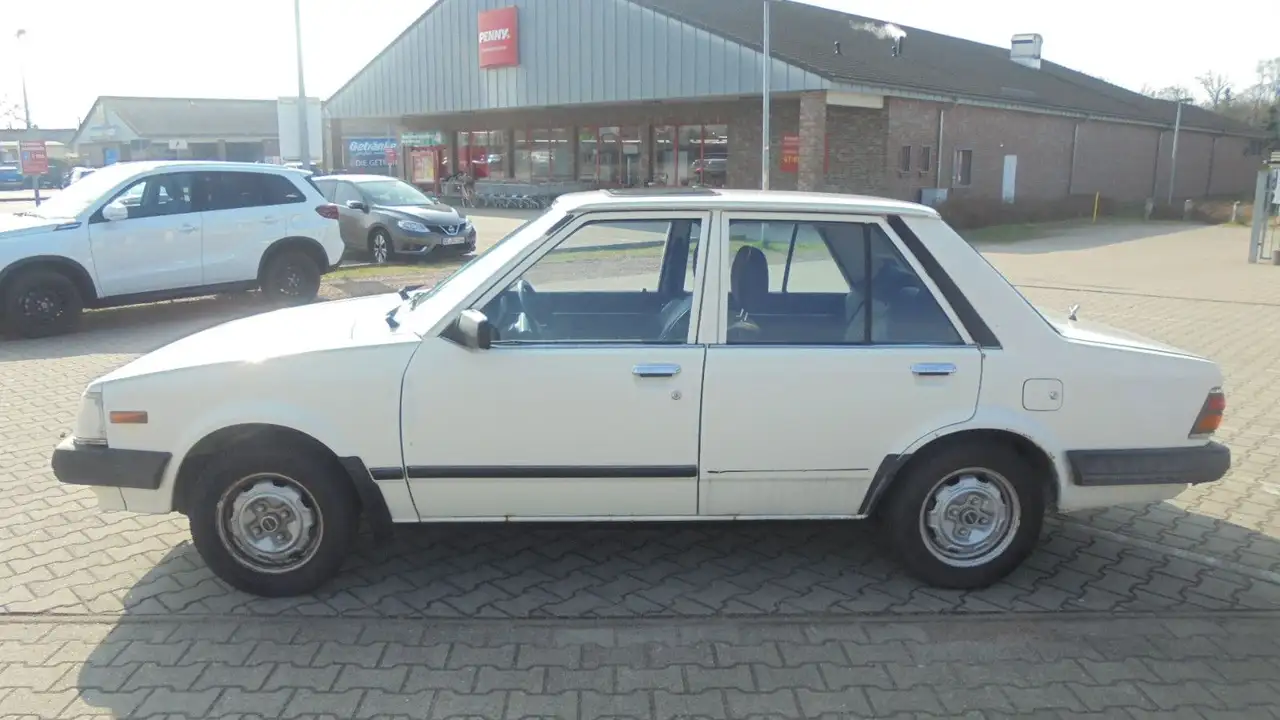 Mazda 323, foto 3