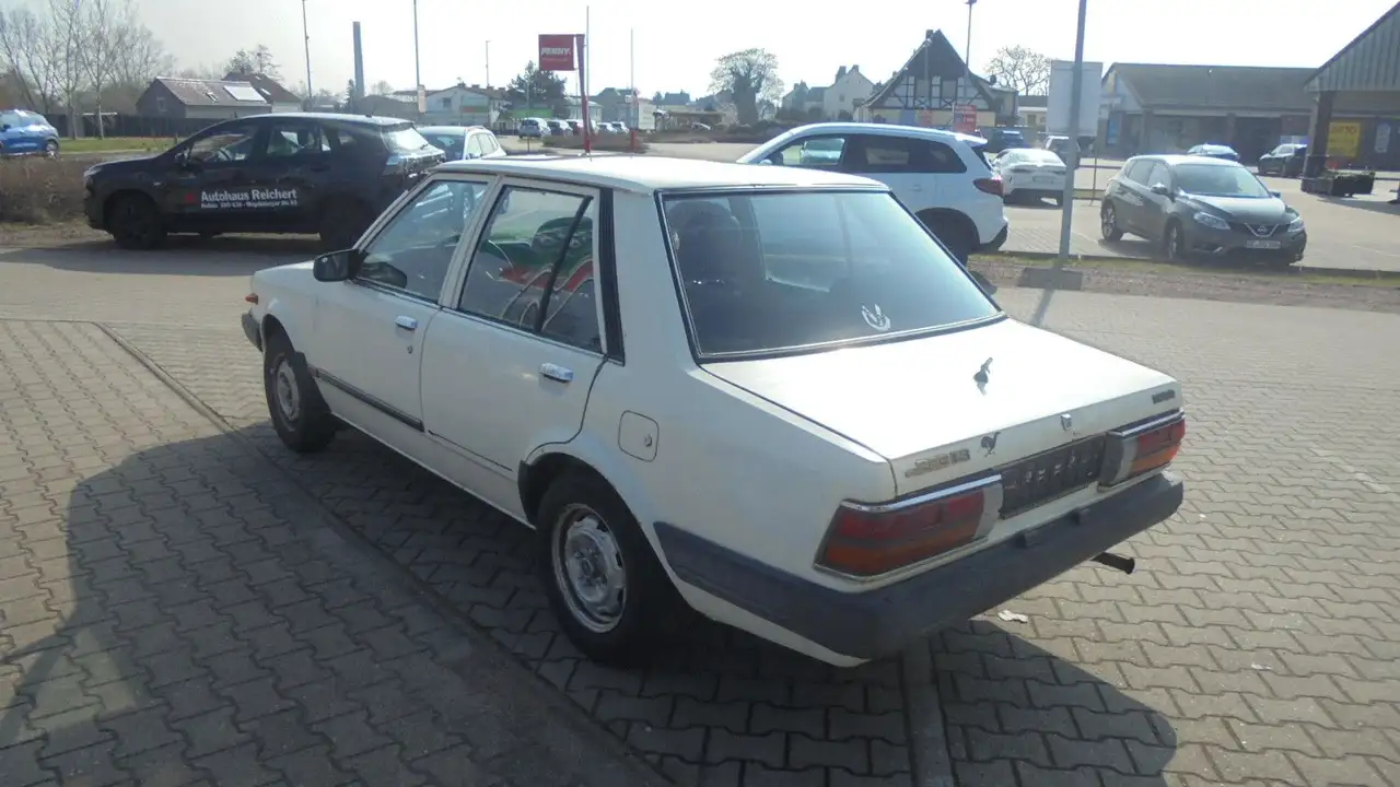 Mazda 323, foto 4