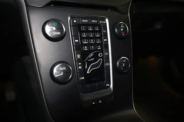 Volvo V40 view 21