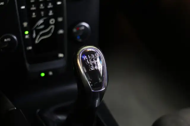 Volvo V40 view 27
