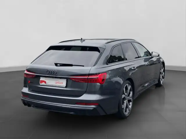 Audi S6 view 3