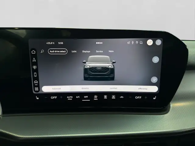 Audi Q3 view 13