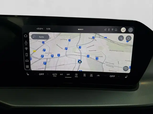 Audi Q3 view 14