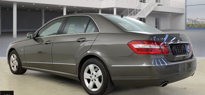 Mercedes-Benz E 350 CGI BlueEFFICIENCY Elegance Aut. TÜV NEU — photo 5