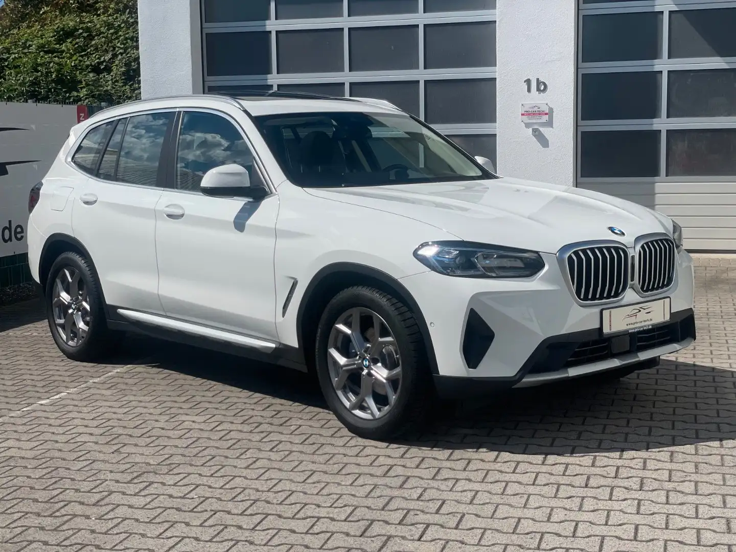 BMW X3 xDrive20d|AHK|Leder|HarmanKardon|Laser|Panor| Blanc - 1