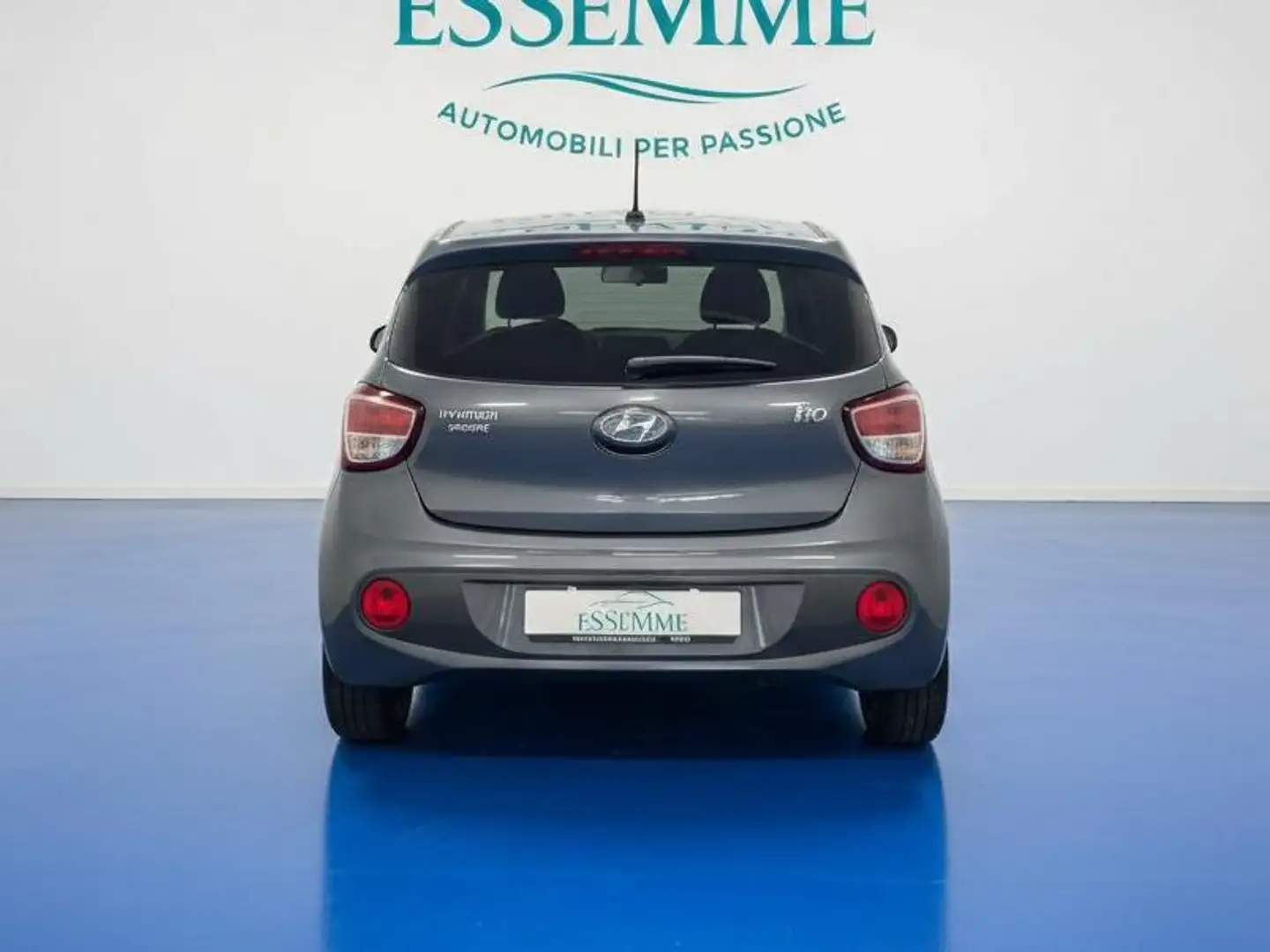 Hyundai i10 i10 II 2017 1.0 Connectline Grijs - 2