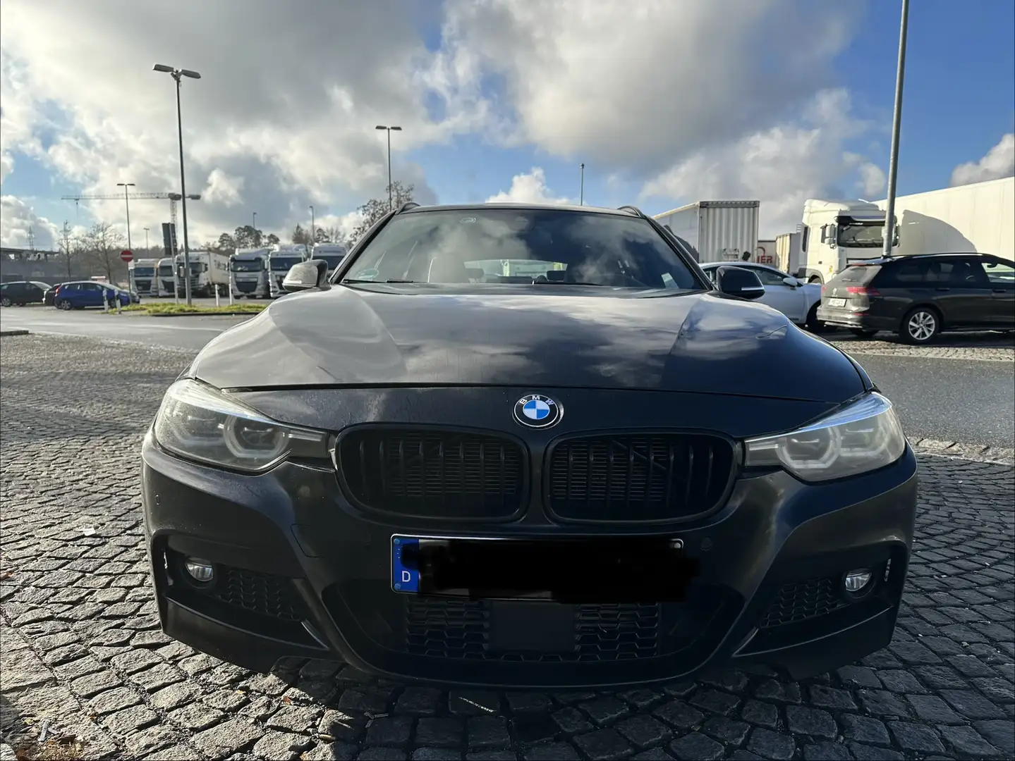 BMW 330 330d Touring Aut. Edition M Sport Shadow - 1