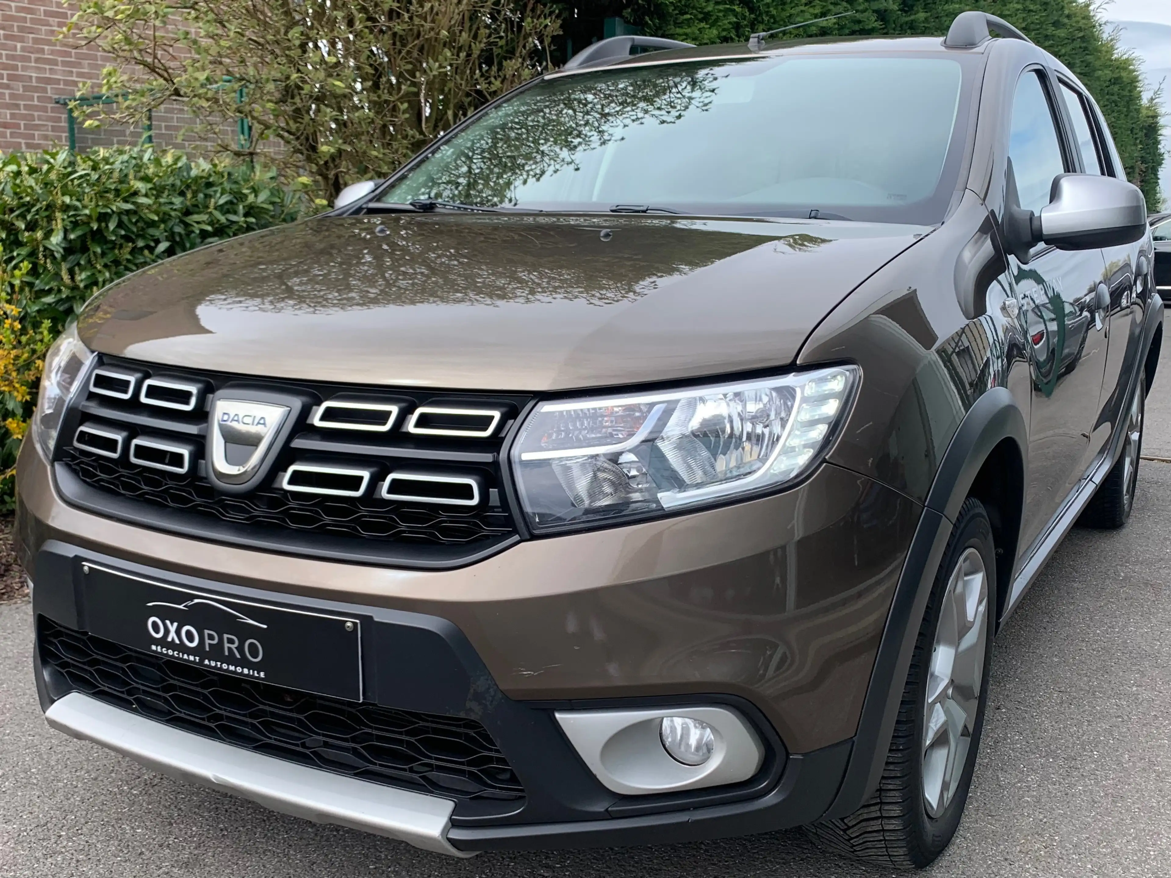 Dacia Logan STEPWAY PLUS / 1.5DCI 90 CV / Euro 6B / Gps / Airco / Camera / Cruise / Bluetooth / PRIX EMPORTER / — photo 2