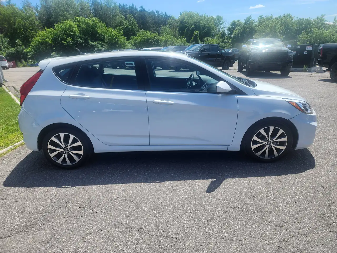 Hyundai ACCENT снимка Hyundai ACCENT