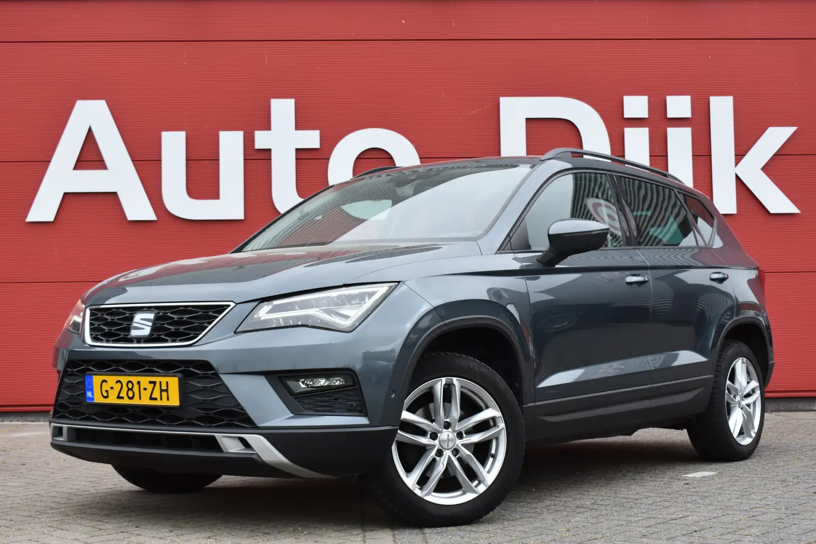 SEAT Ateca 1.0 EcoTSI Style Business Intense LED | Virtual Co Gris - 1