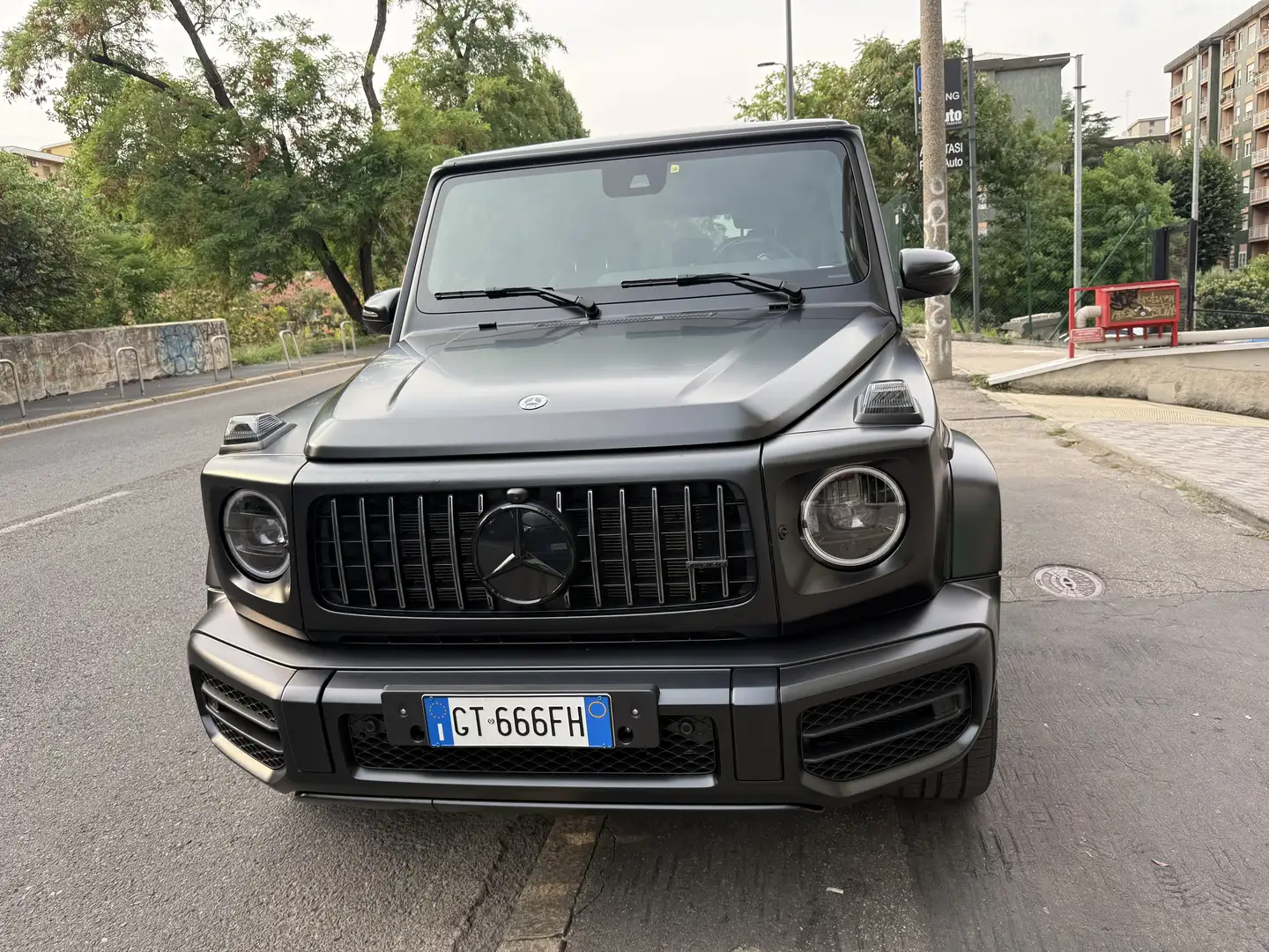 Mercedes-Benz G 63 AMG G AMG 63 585cv auto Schwarz - 2