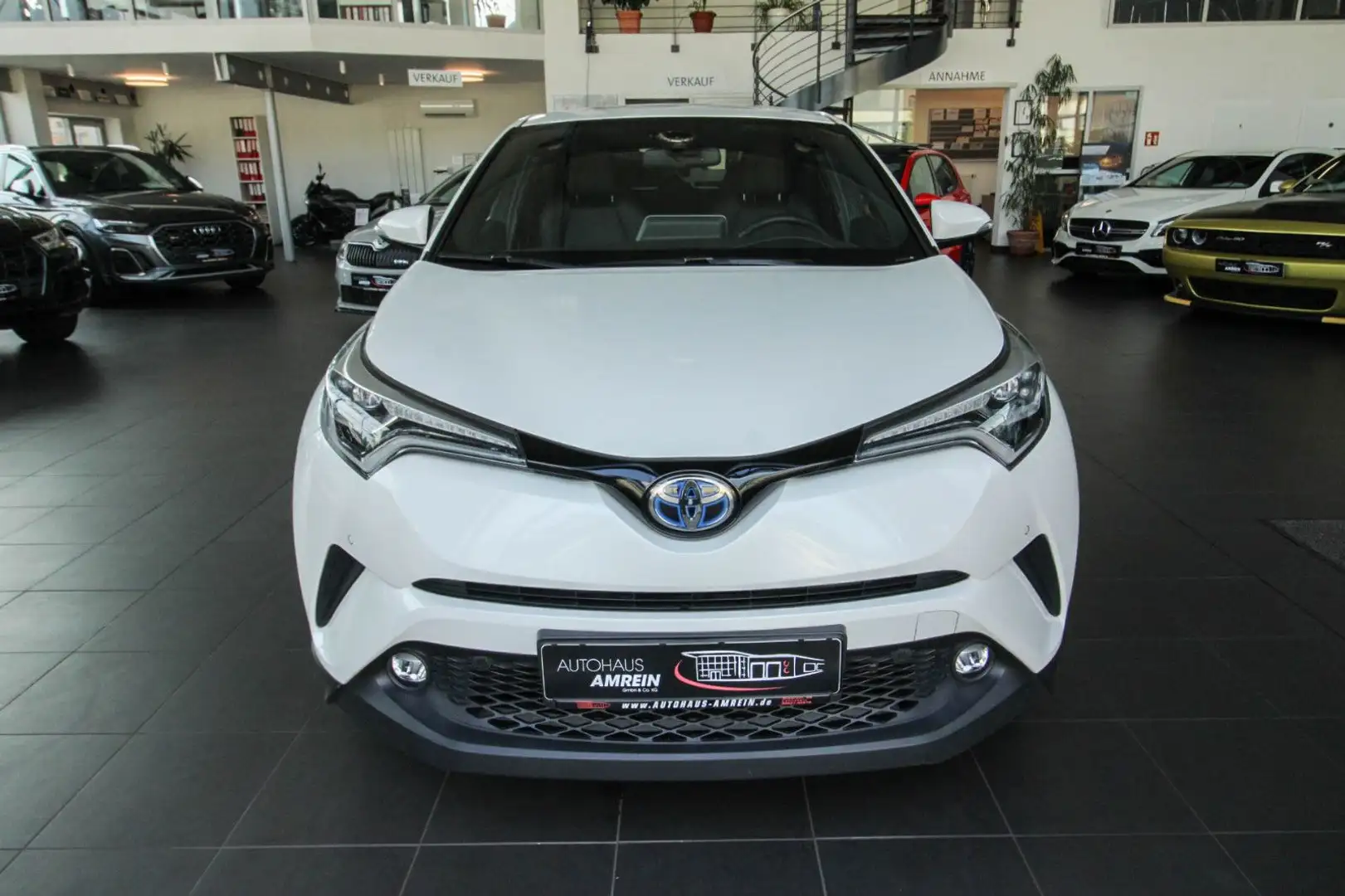 Toyota C-HR Hybrid 1.8 Lounge/LED/Keyless/LenkradH/Navi Blanc - 2