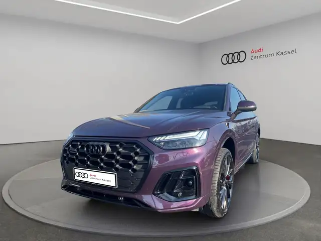 Audi Q5 view 3