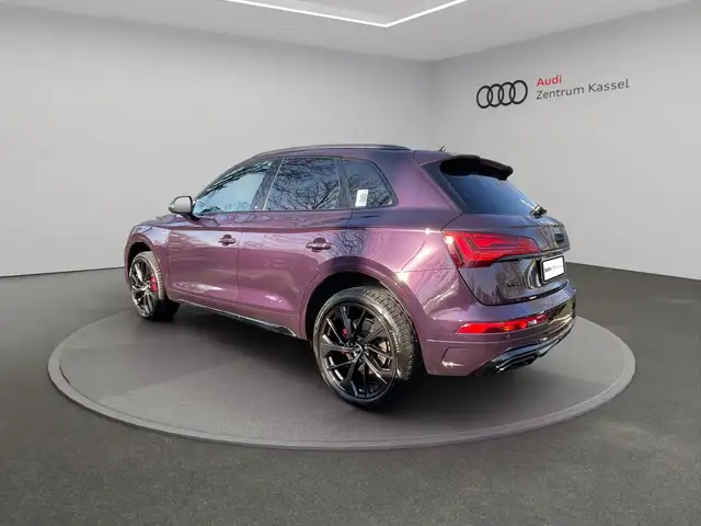 Audi Q5 view 5