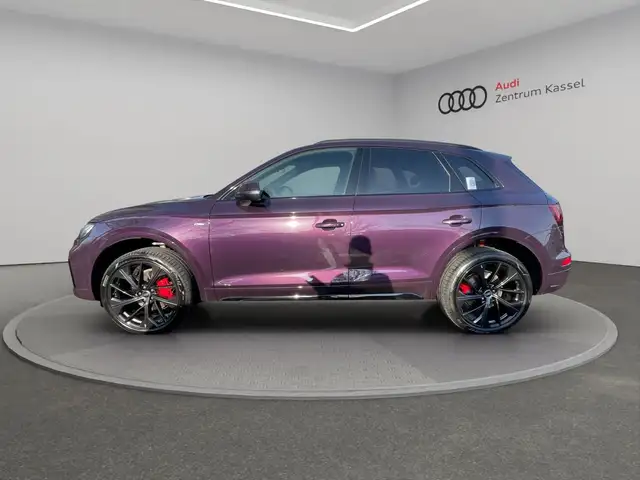 Audi Q5 view 4
