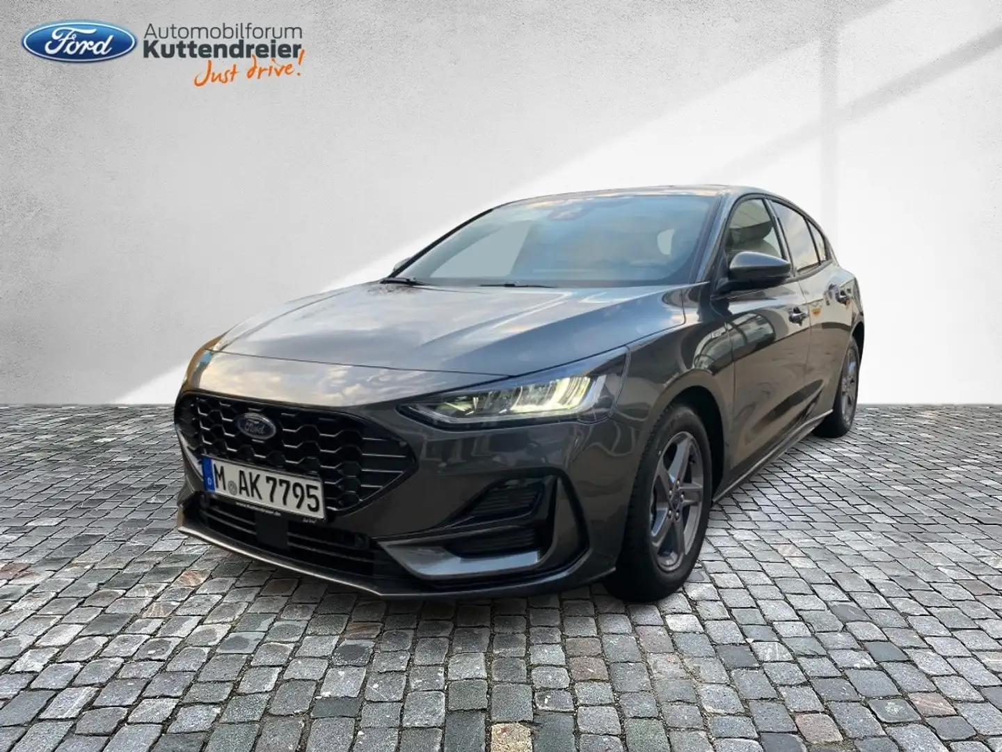 Ford Focus 1.0 EcoBoost Mild-Hybrid S/S ST-Line Grau - 2