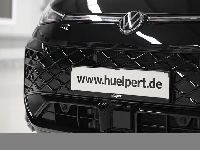 Volkswagen T-Roc view 6