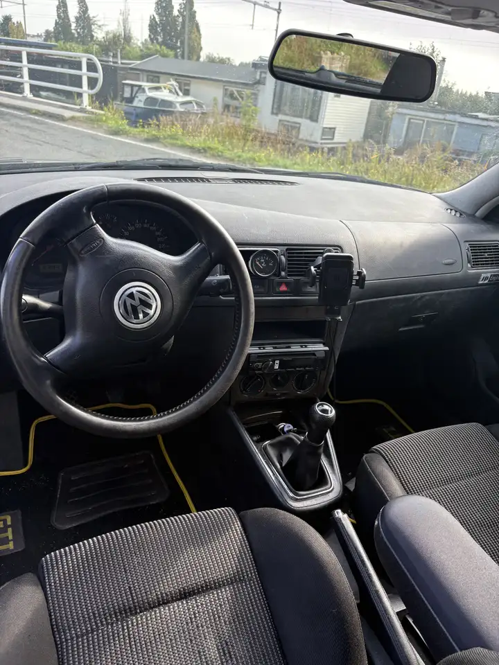 Volkswagen Golf 1.8-20V Turbo Highl., foto 10