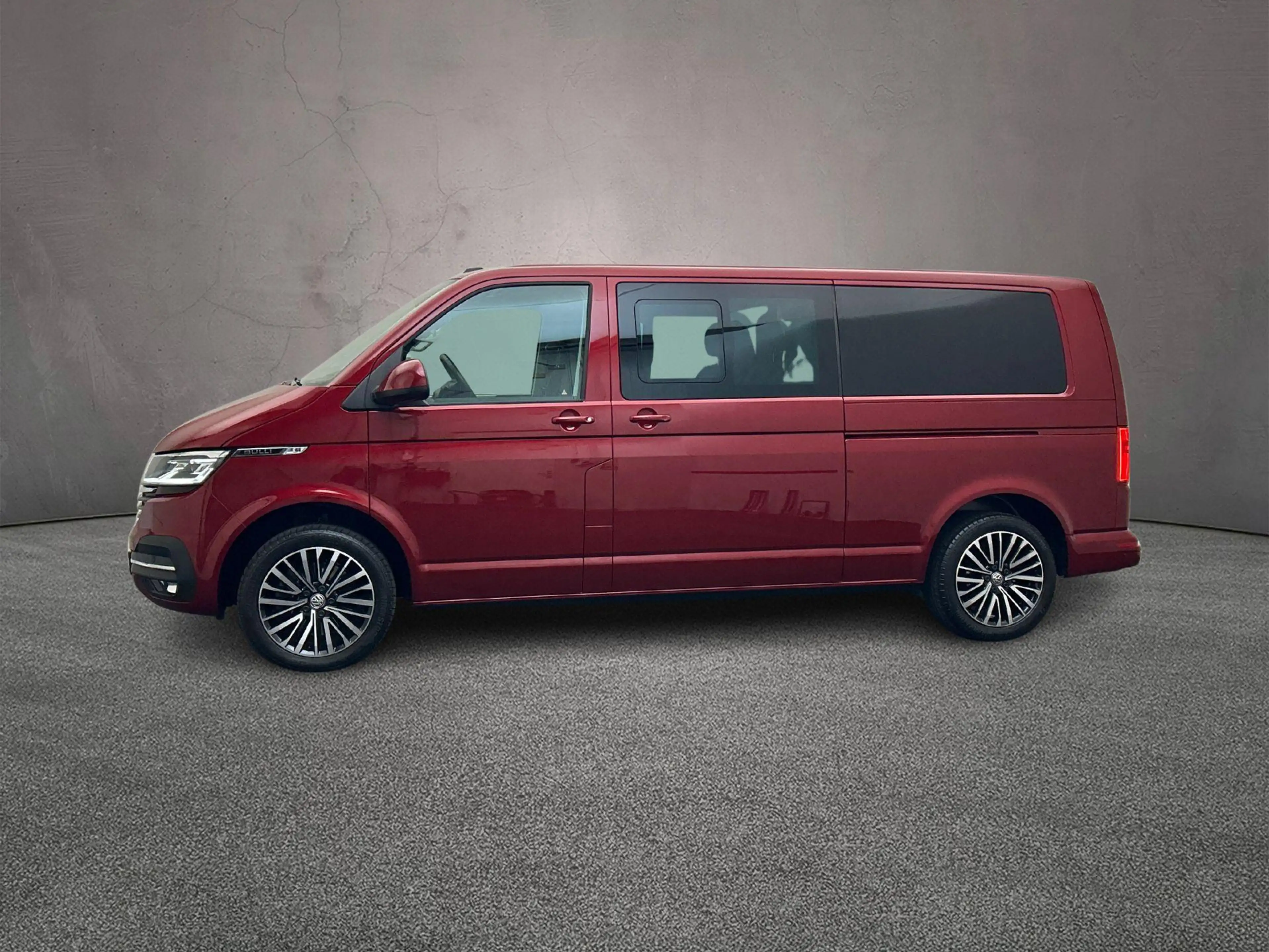 Volkswagen T6.1 Transporter 2.0 TDI 204pk DSG L2 4Motion Bulli Dubbele Cabine — photo 2