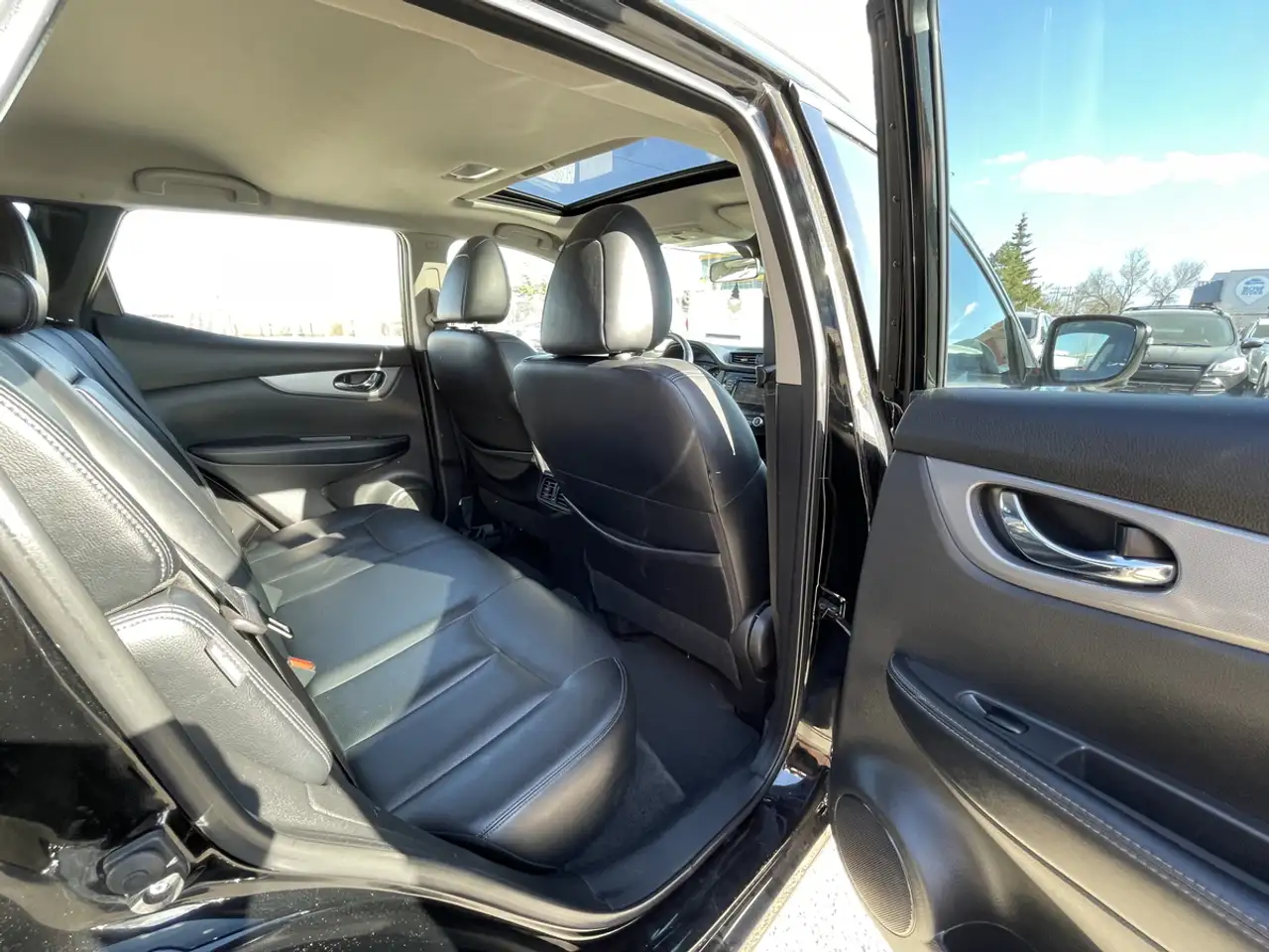 Nissan Qashqai снимка Nissan Qashqai